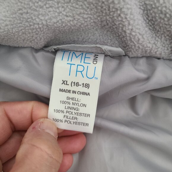 Time and Tru Soft Silver Puffer Jacket Women’s XL (16–18) - Picture 9 of 13